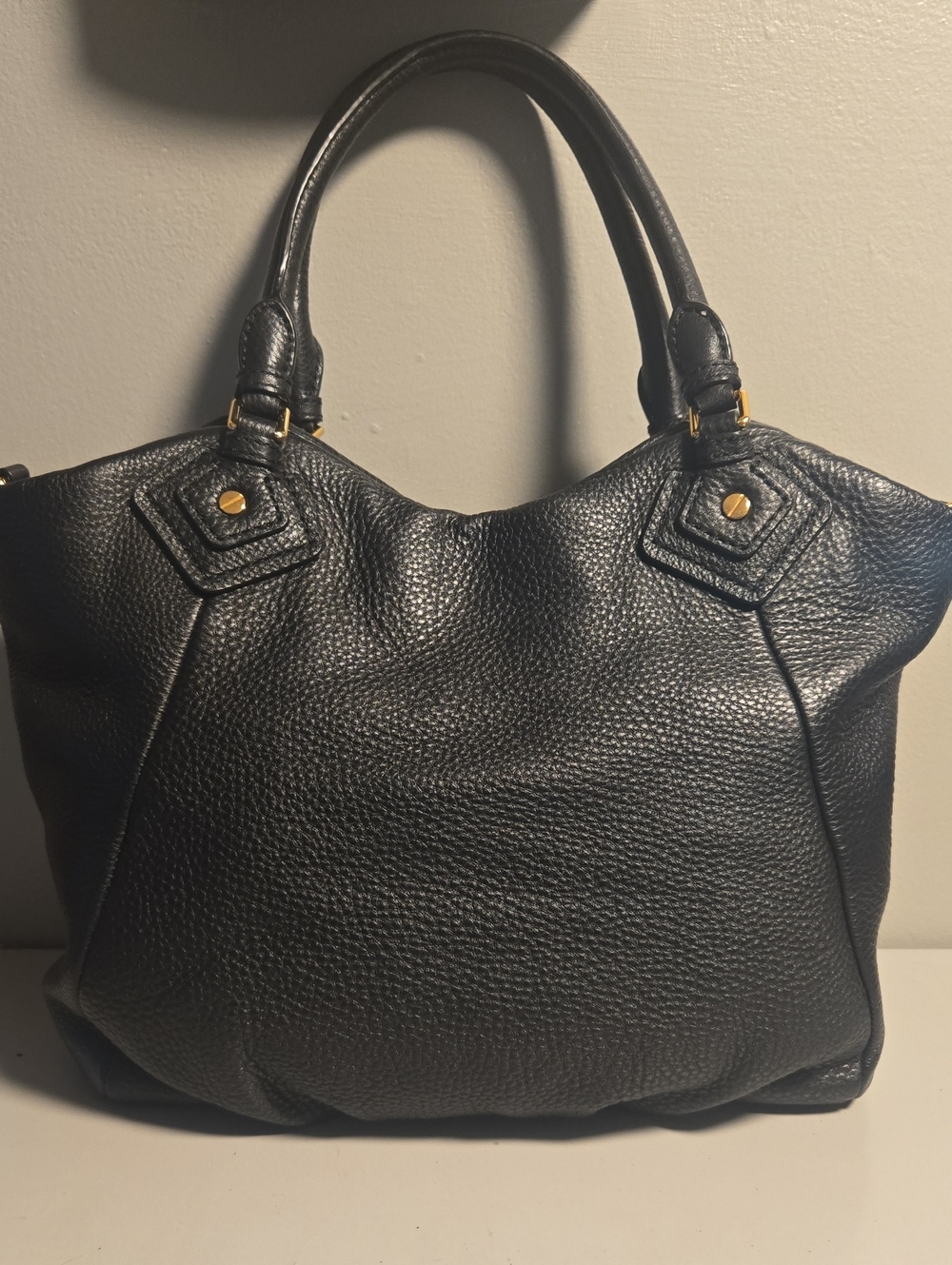 Marc Jacobs Black Pebbled Leather Shoulder Bag with Gold Hardware - Picture 5 of 13